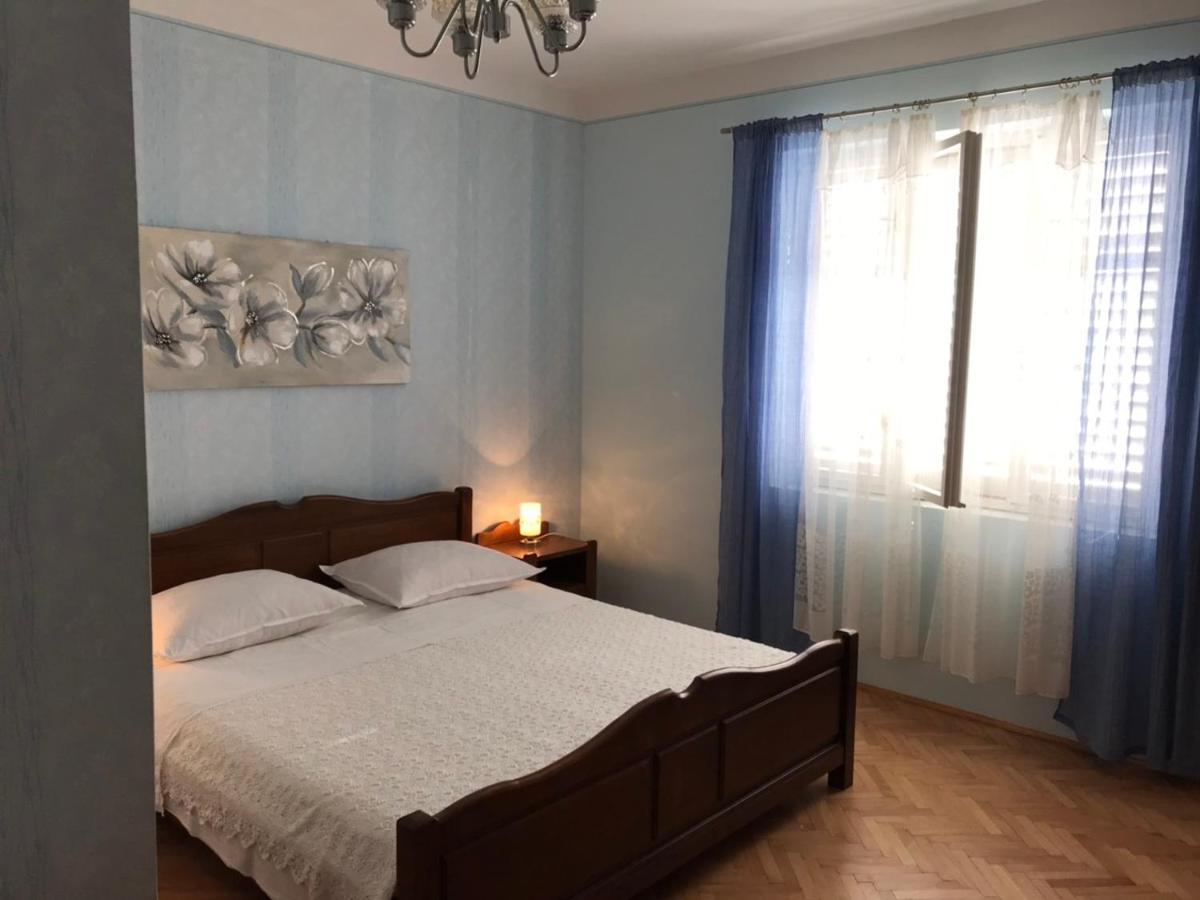 Apartments And Rooms Ljubica ルン エクステリア 写真
